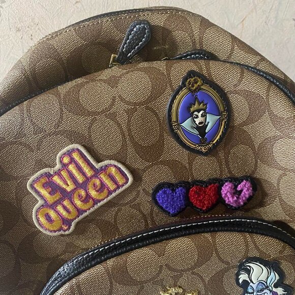 DISNEY VILLAIN COLLECTIBLE COACH BACK PACK WITH PATCHES - Picture 2 of 13